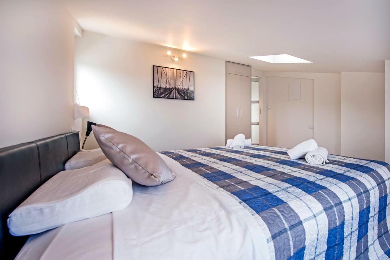 Lakovich Sea View Apartments Rovinj Exteriör bild
